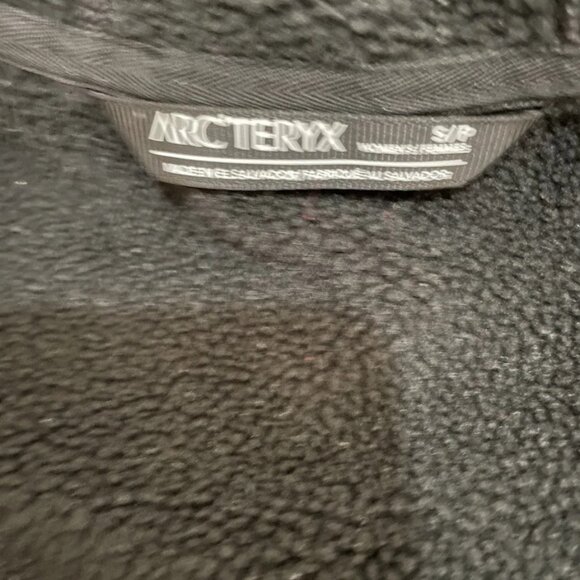 $200 Women's Arc'teryx Kyanite Hoody Jacket Sz S/p in Black - Picture 8 of 10